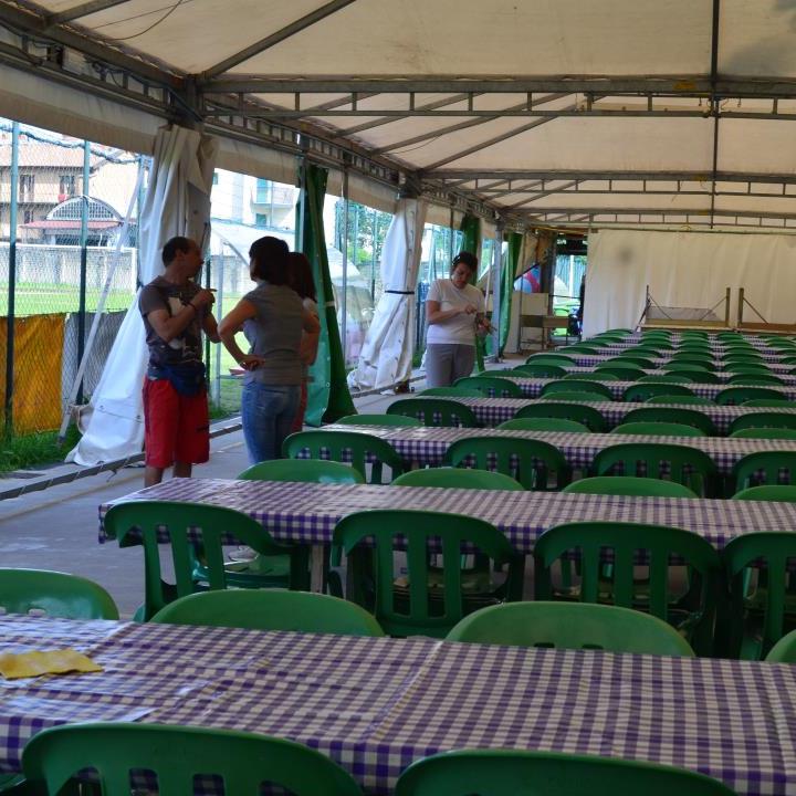 preparazione_festa_oratorio_mag14_4.JPG
