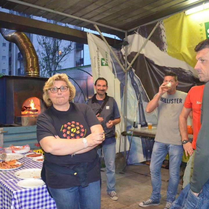 preparazione_festa_oratorio_mag14_11.JPG