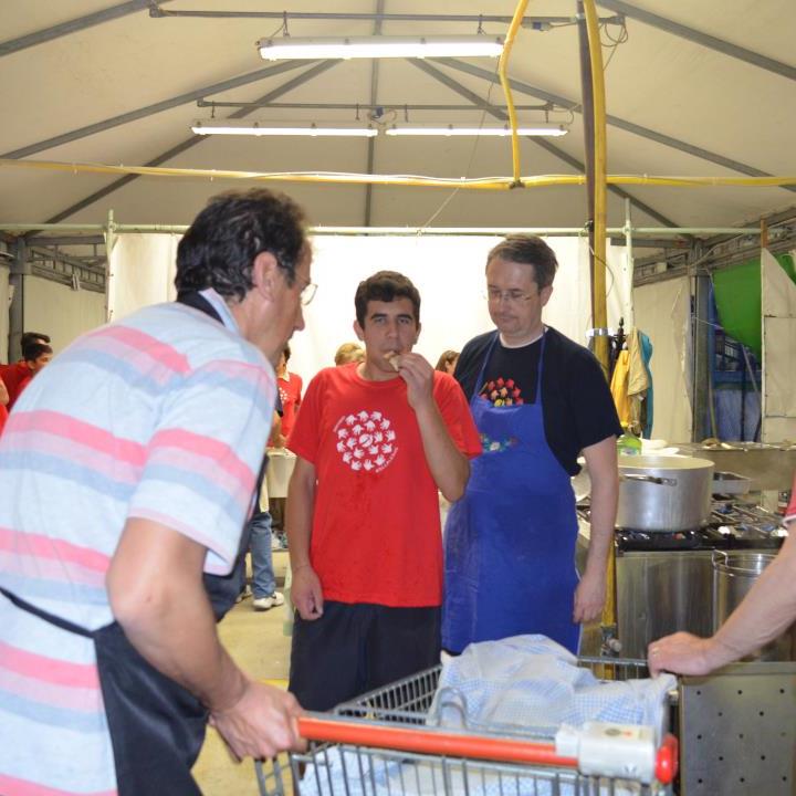 preparazione_festa_oratorio_mag14_12.JPG