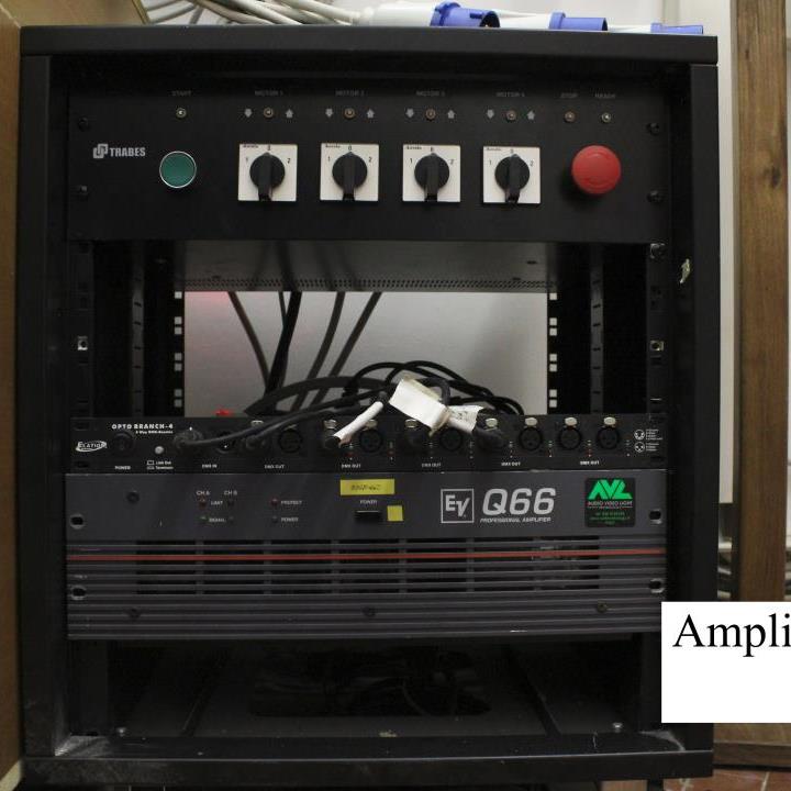 Amplificatore e splitter.jpg